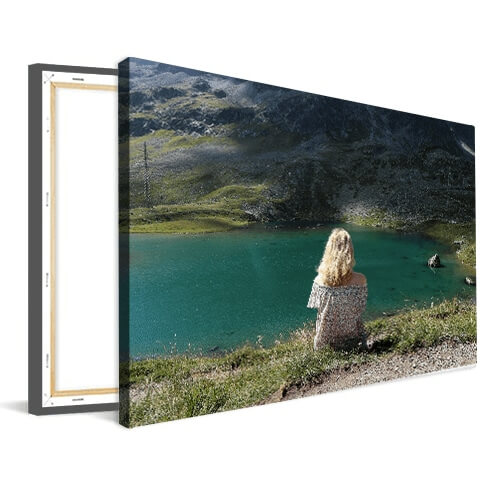 Foto op canvas meisje bij meer
