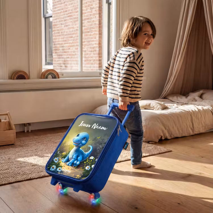 Kinderkoffer met naam - Blauw - Branco Brontosaurus — 3