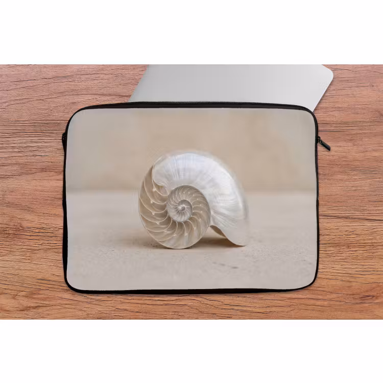 Laptophoes - Schelp - Spiraal - Beige — 2