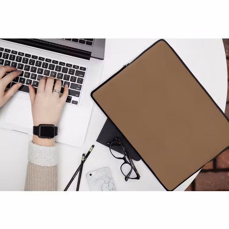 Laptophoes - Soft - Walnut - Bruin — 3